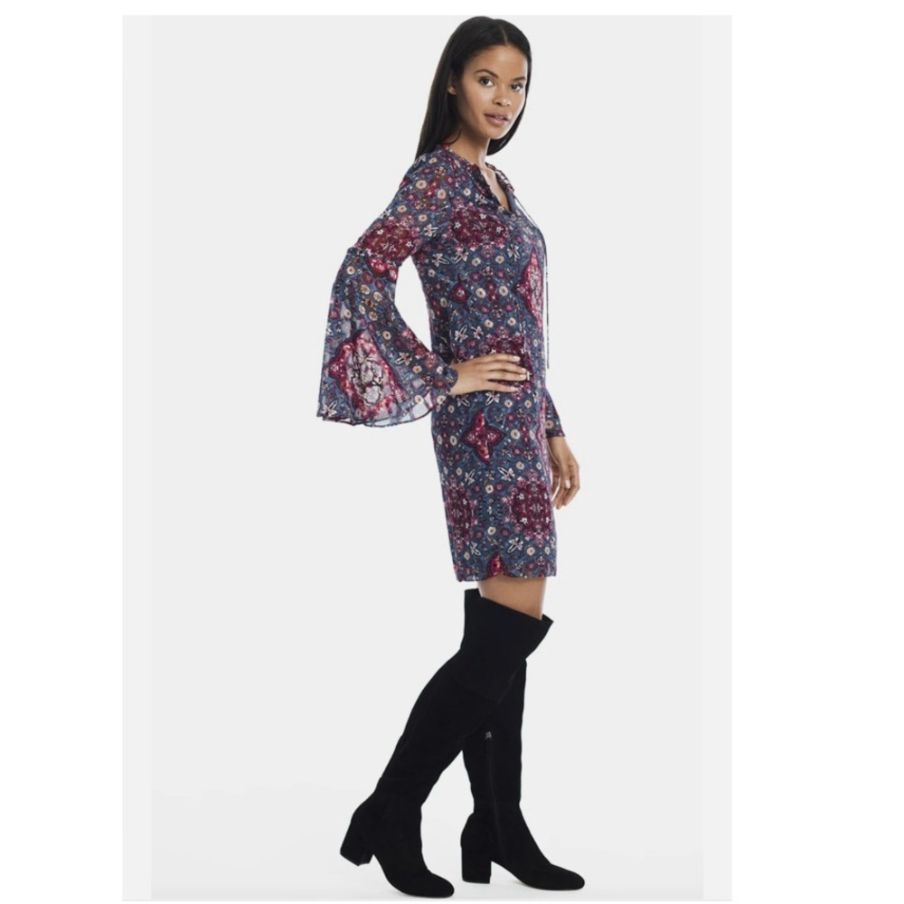 White House Black Market Medallion Floral Shift Dress Bell Sleeves XS Boho - Picture 2 of 14